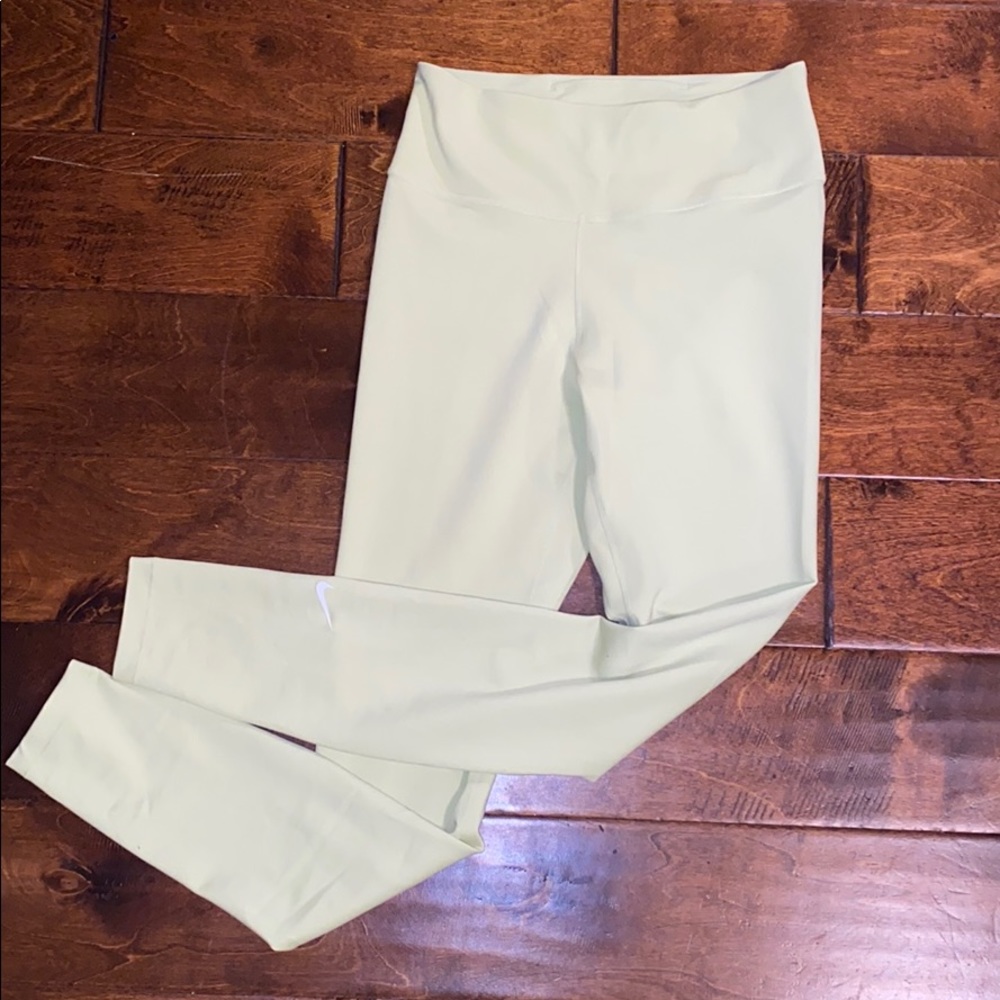 Nike leggings